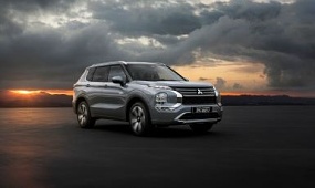 Nowy Outlander PHEV<br> już w 2025!